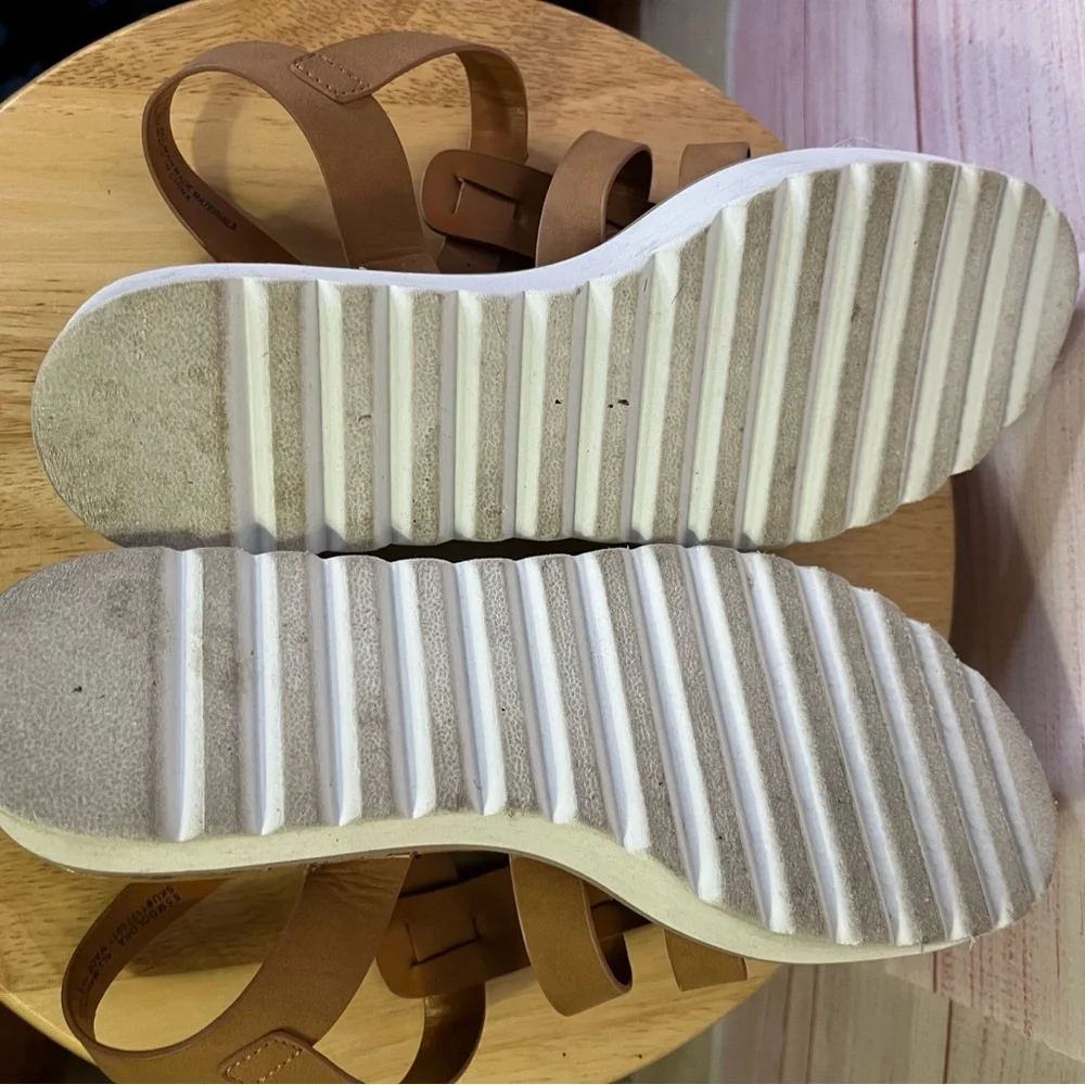 SM New‎ York Dolora Tan Sandals Size 8.5